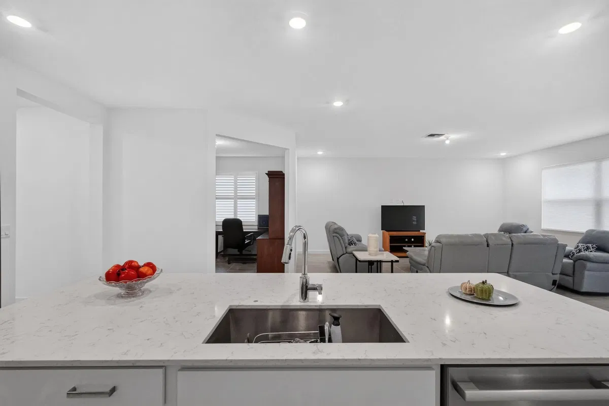  Residence photo 22