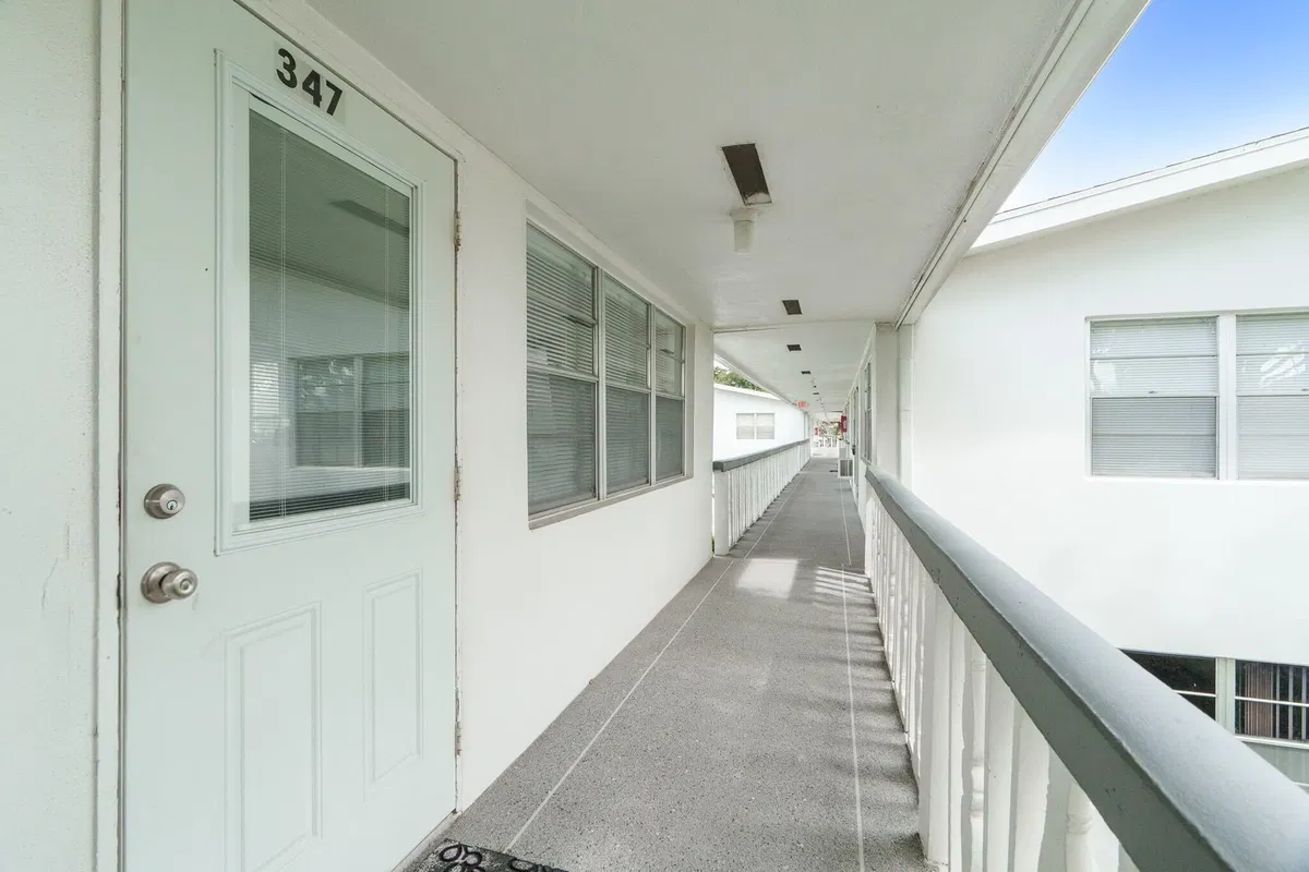 Residence photo 10