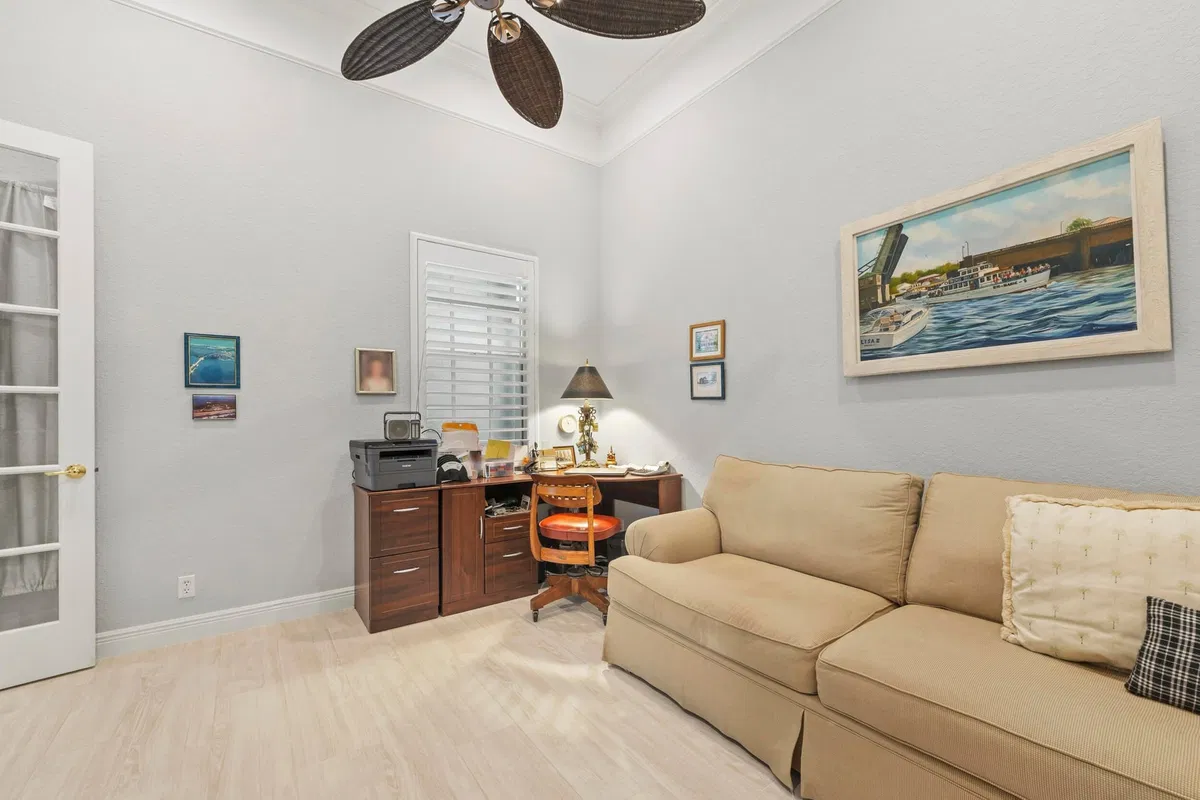 Residence photo 28