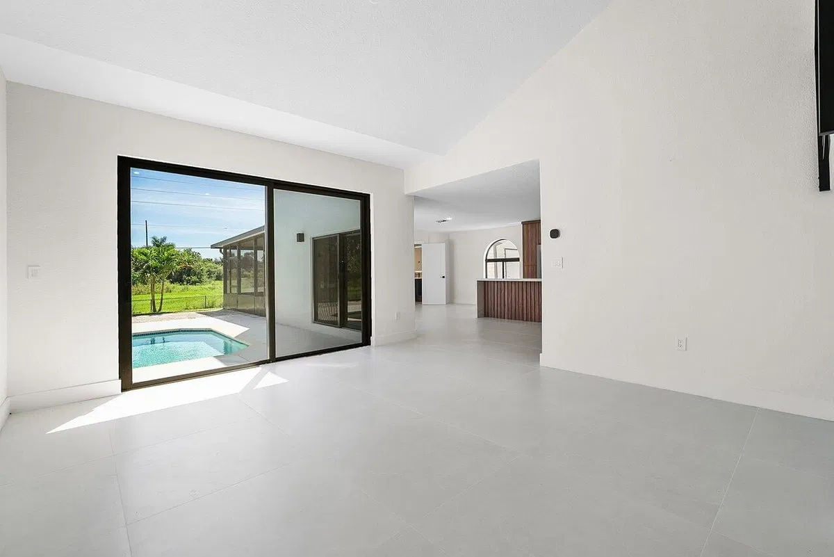  Residence photo 7