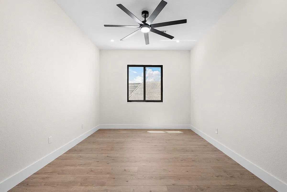  Residence photo 28
