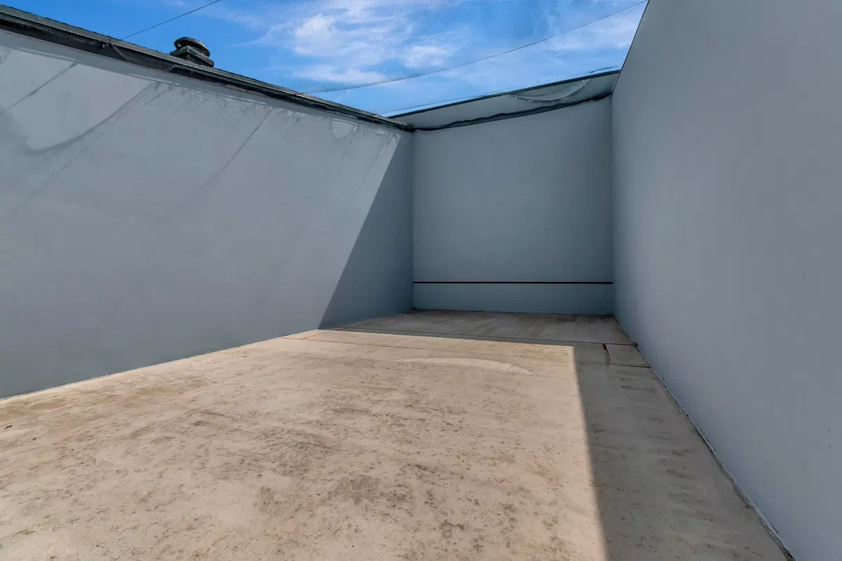 Unit 402 photo 49