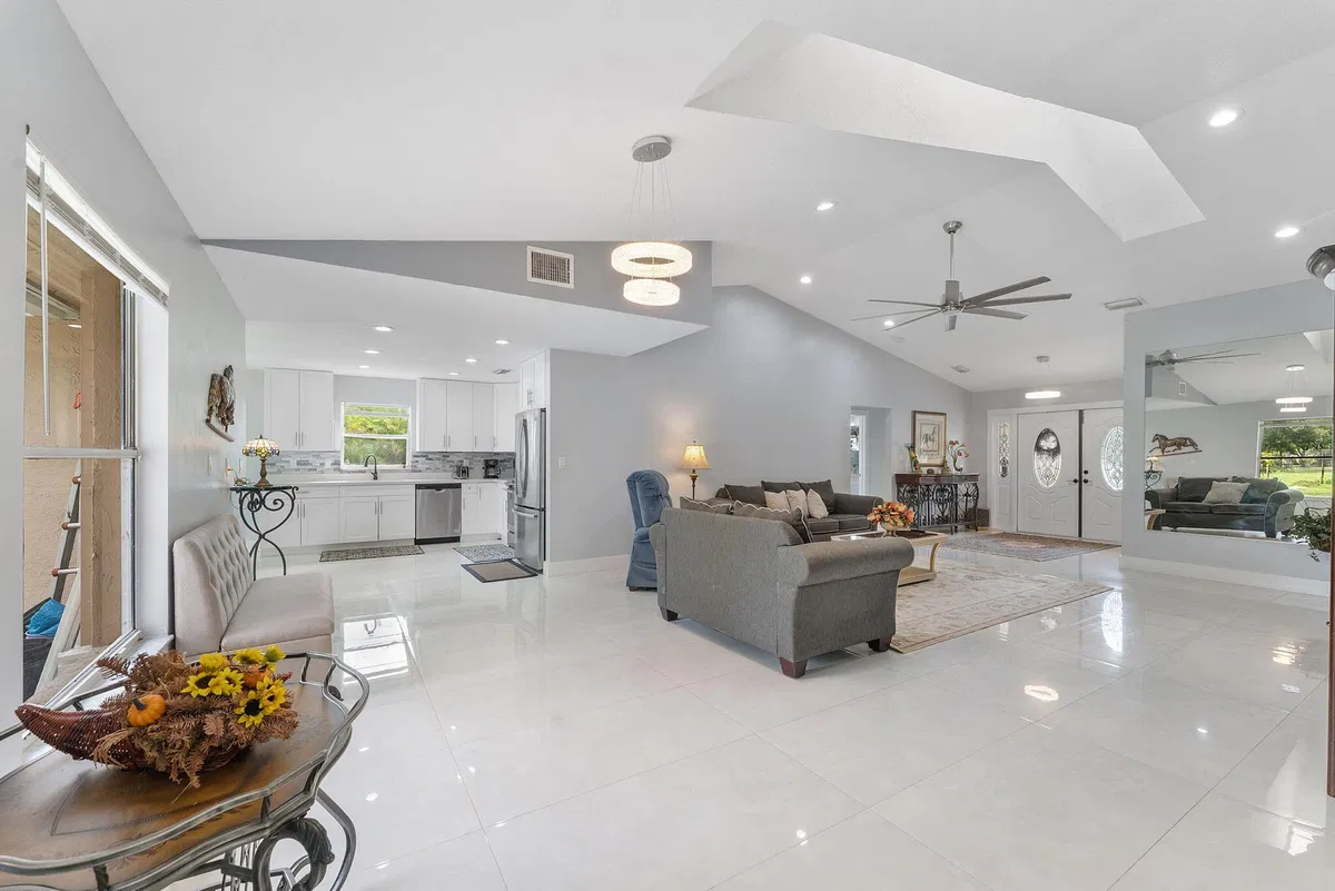 Residence photo 10