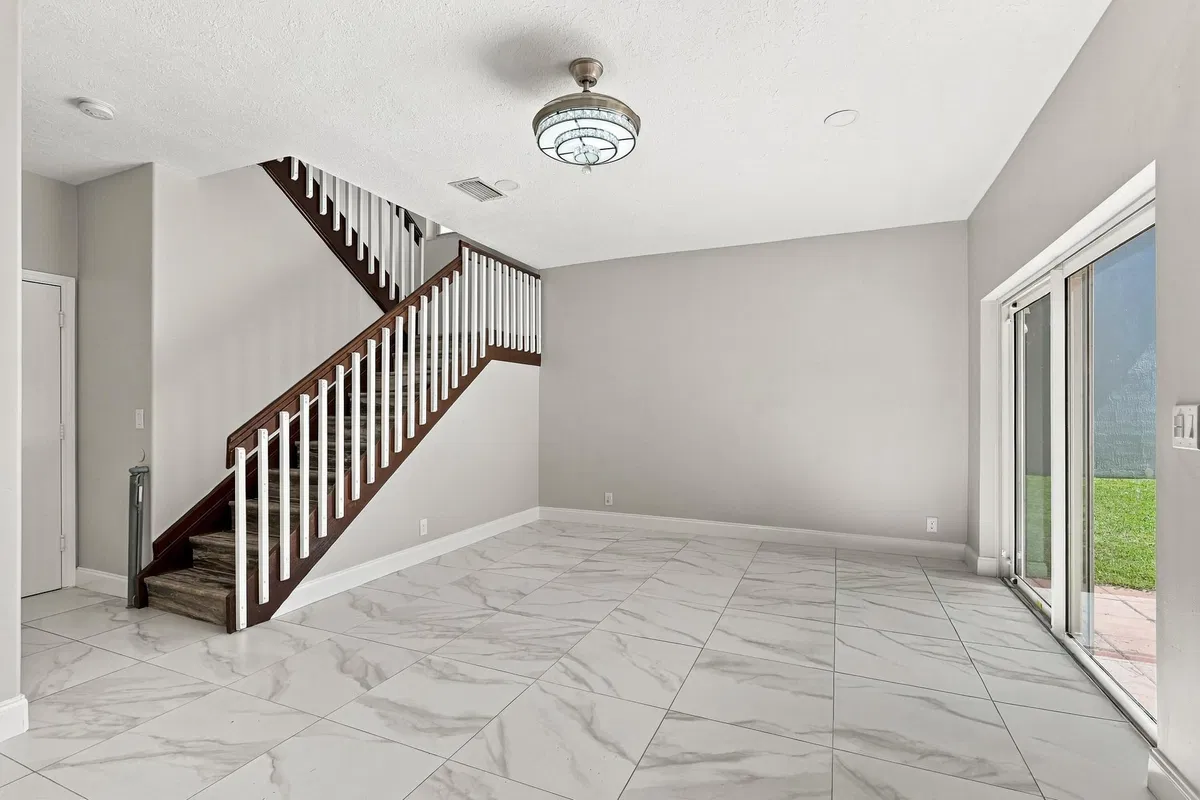 Residence photo 10