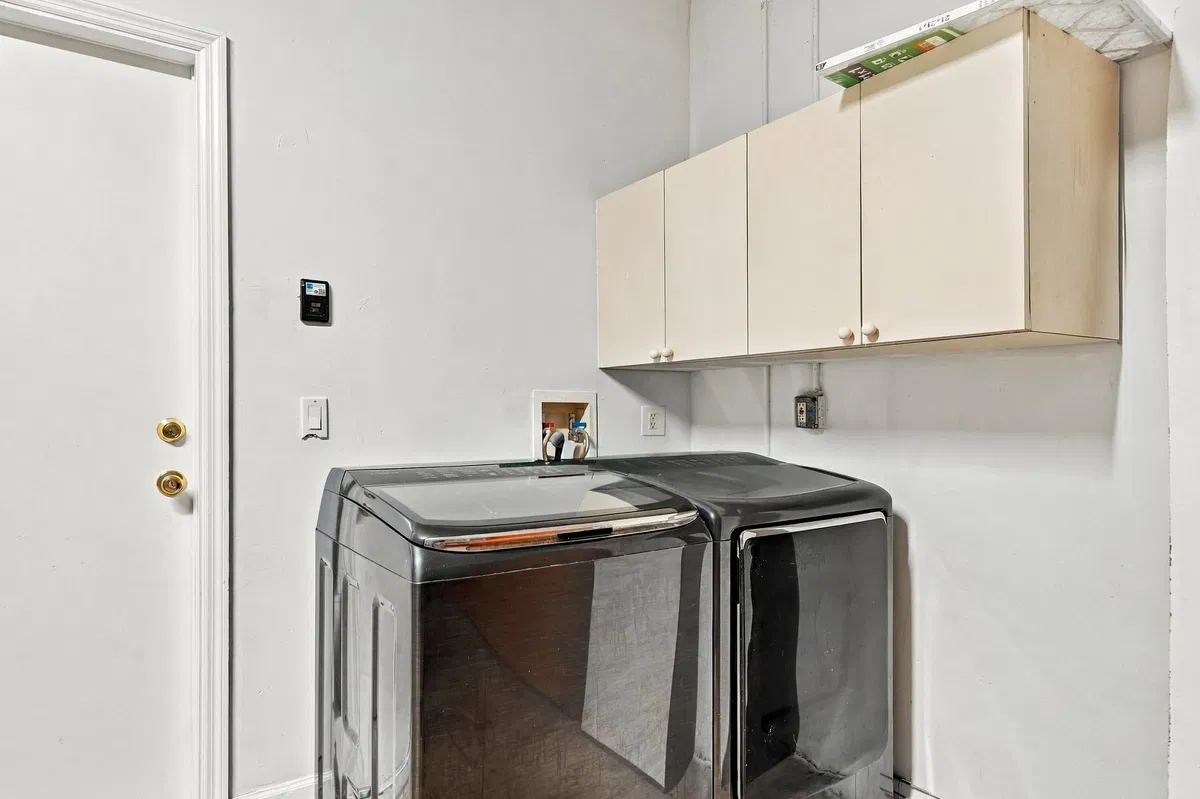 Residence photo 31
