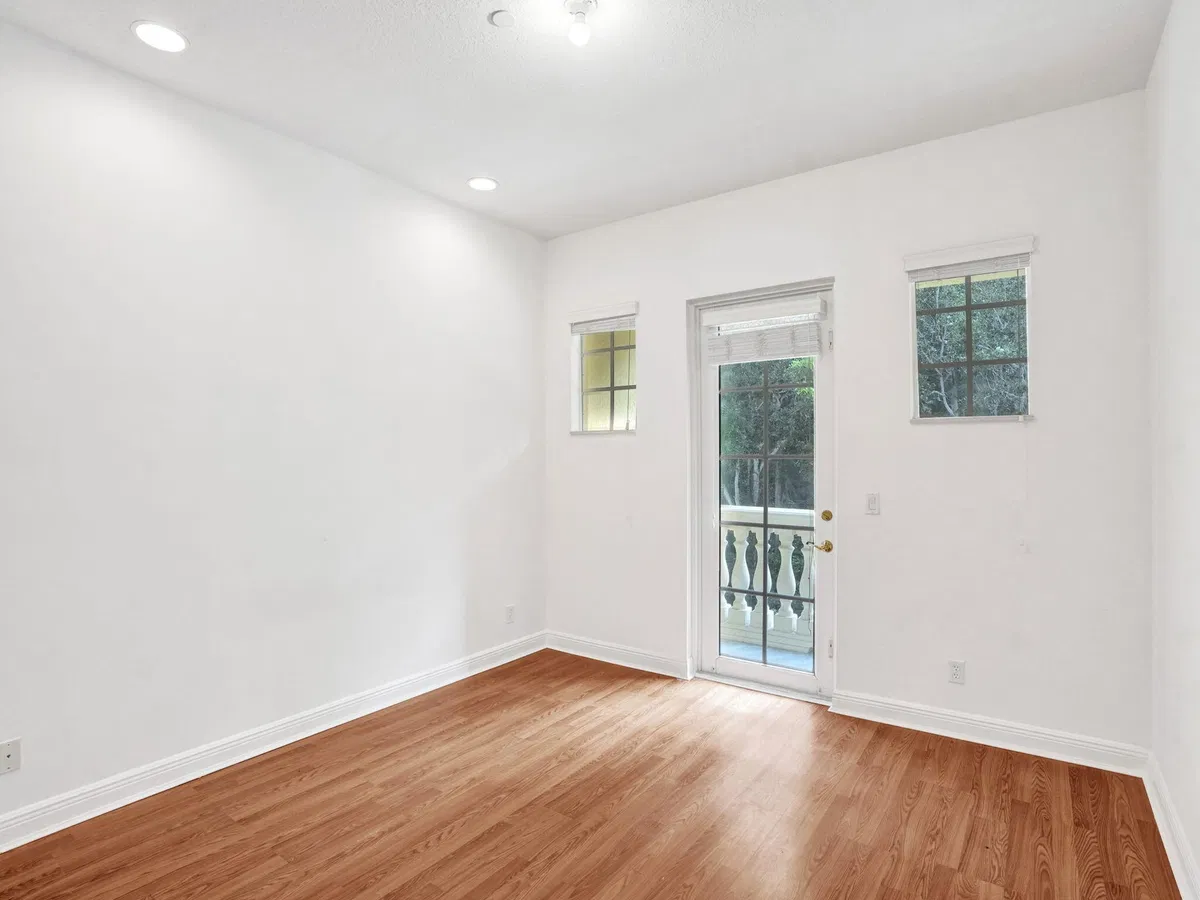 Residence photo 31