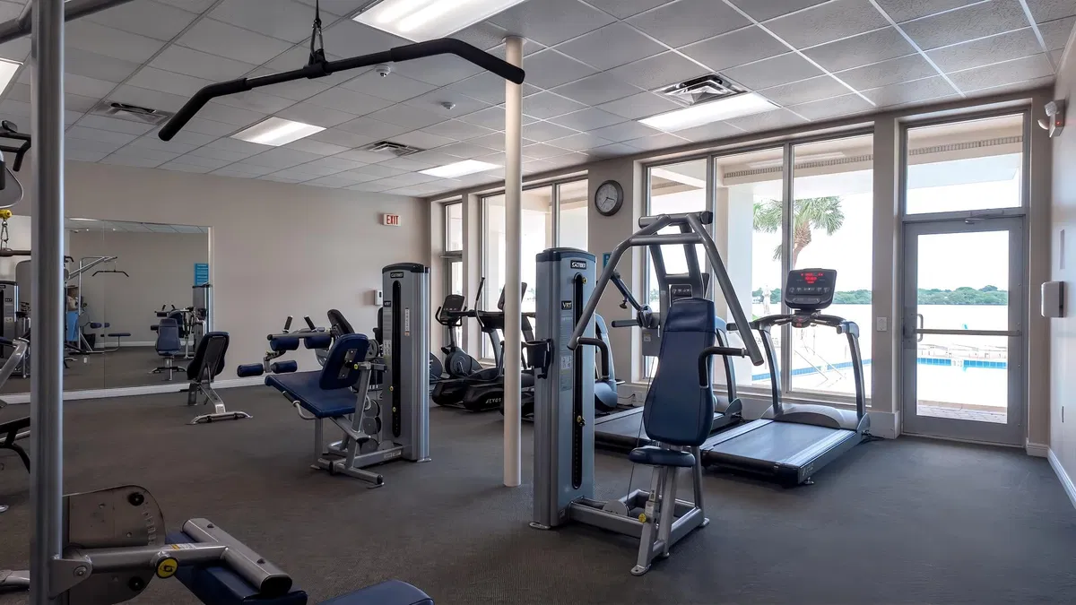  Unit 821 photo 25