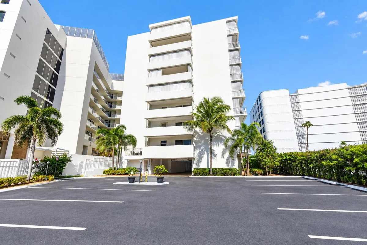 South Palm Beach Unit 4-F photo 52