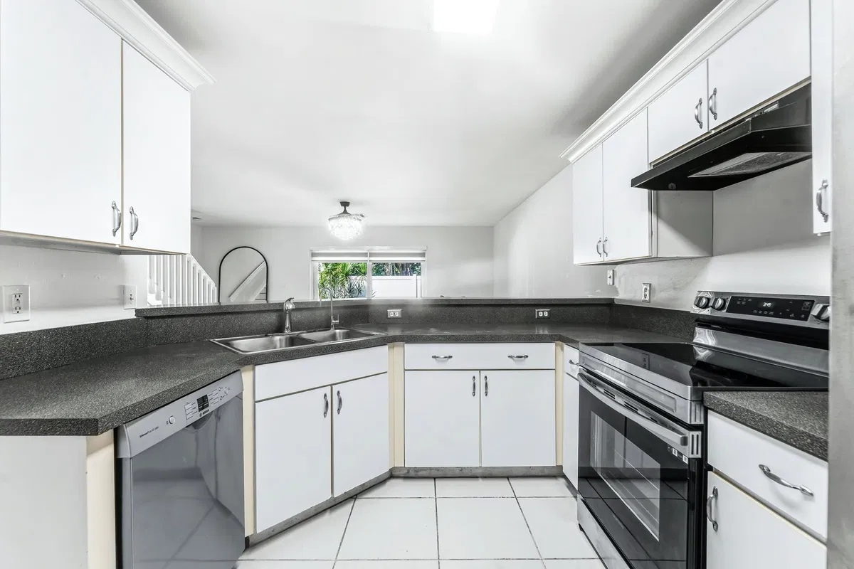 Residence photo 10