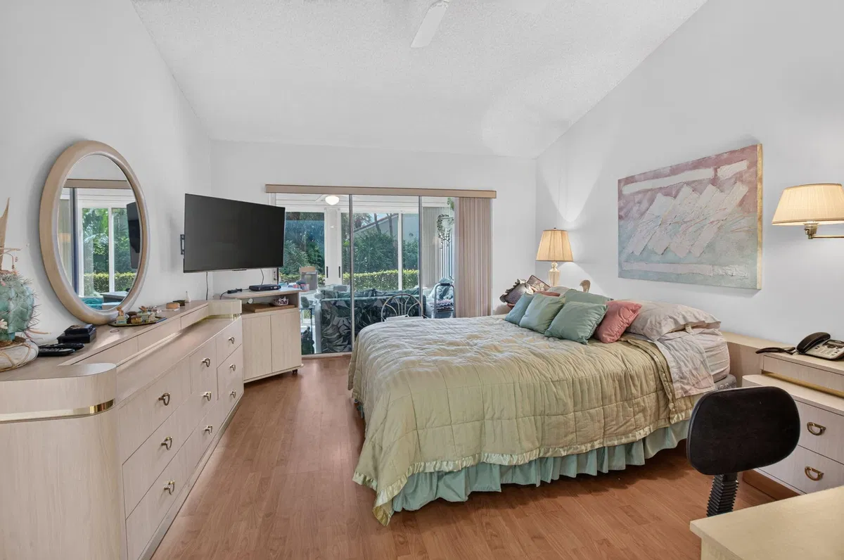 Residence photo 28