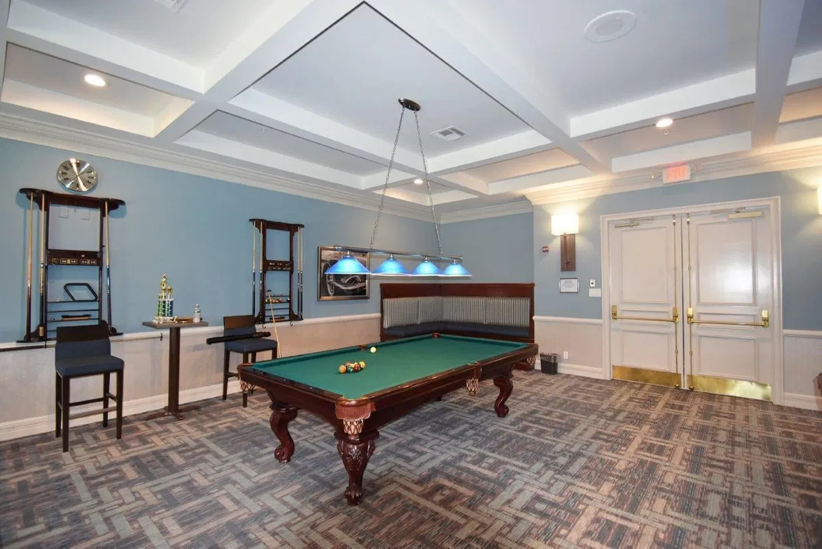 Residence photo 61