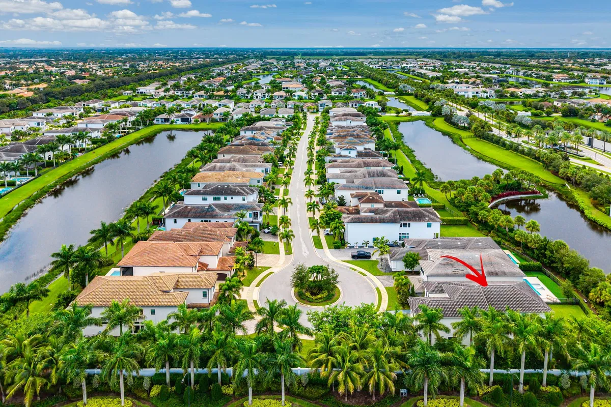 Boca Bridges Residence photo 37