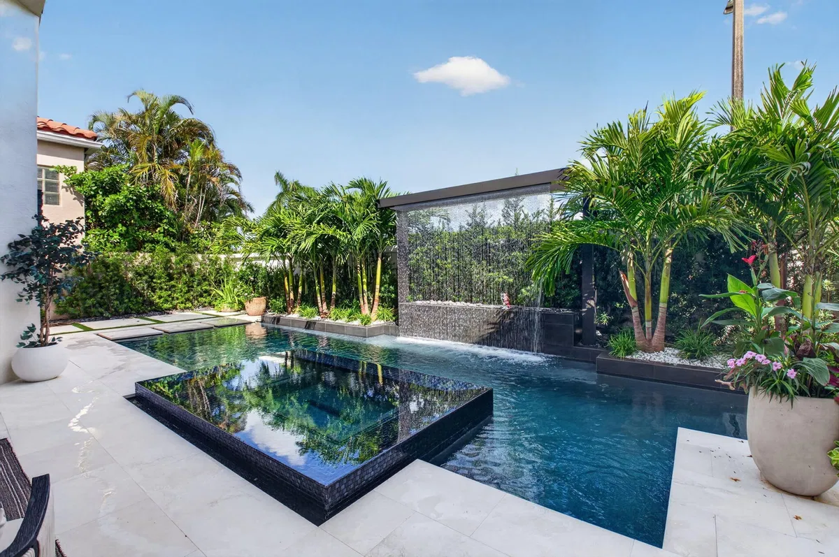 Woodfield Country Club Residence photo 40