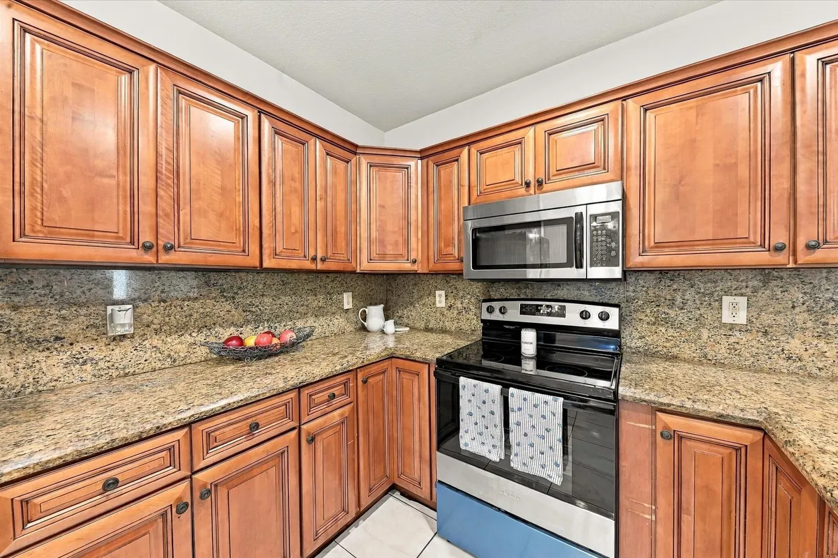 Residence photo 10