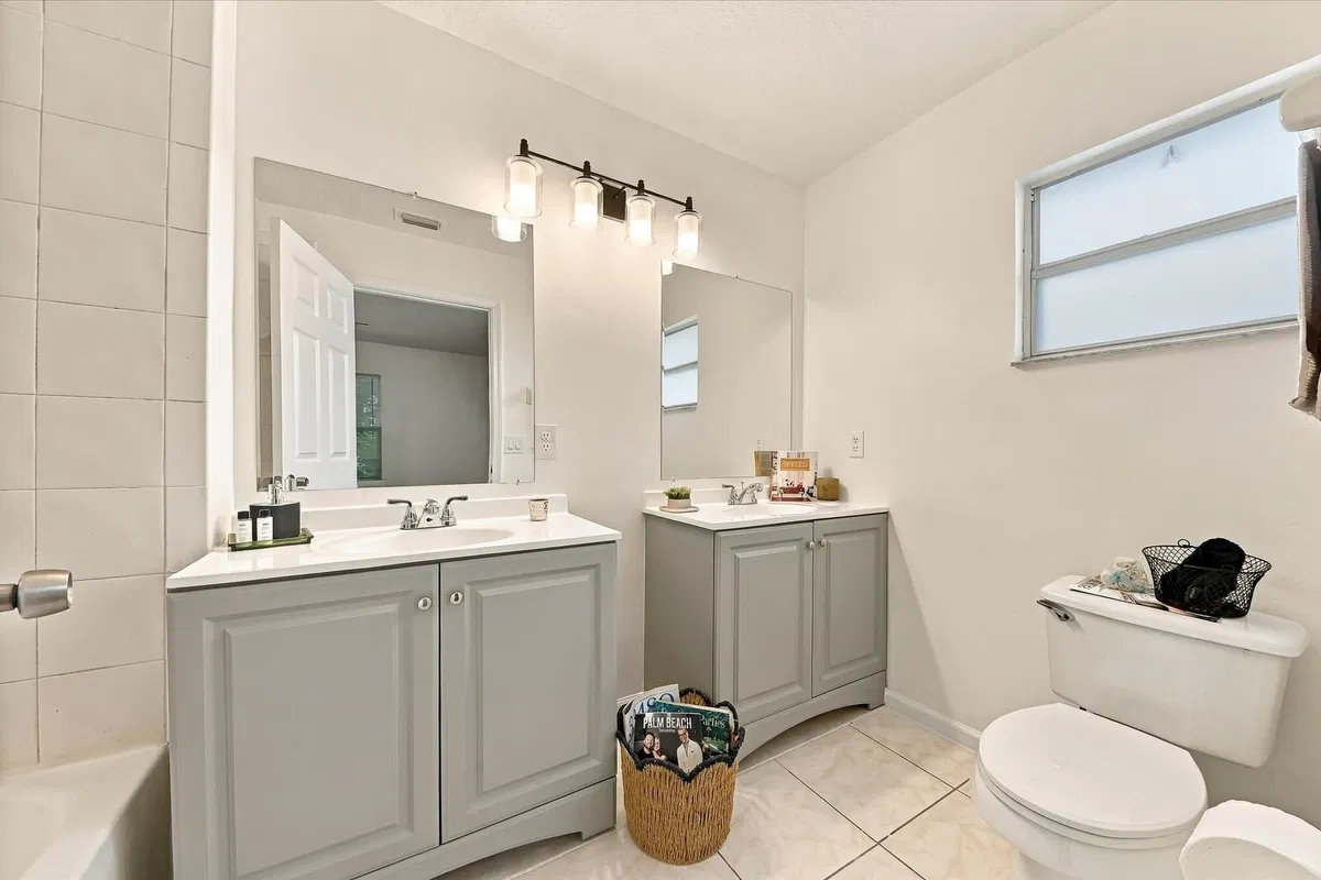 Residence photo 22