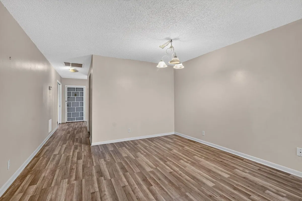  Unit 204 photo 7