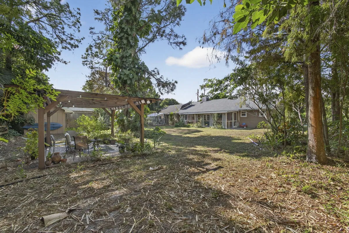  Residence photo 28