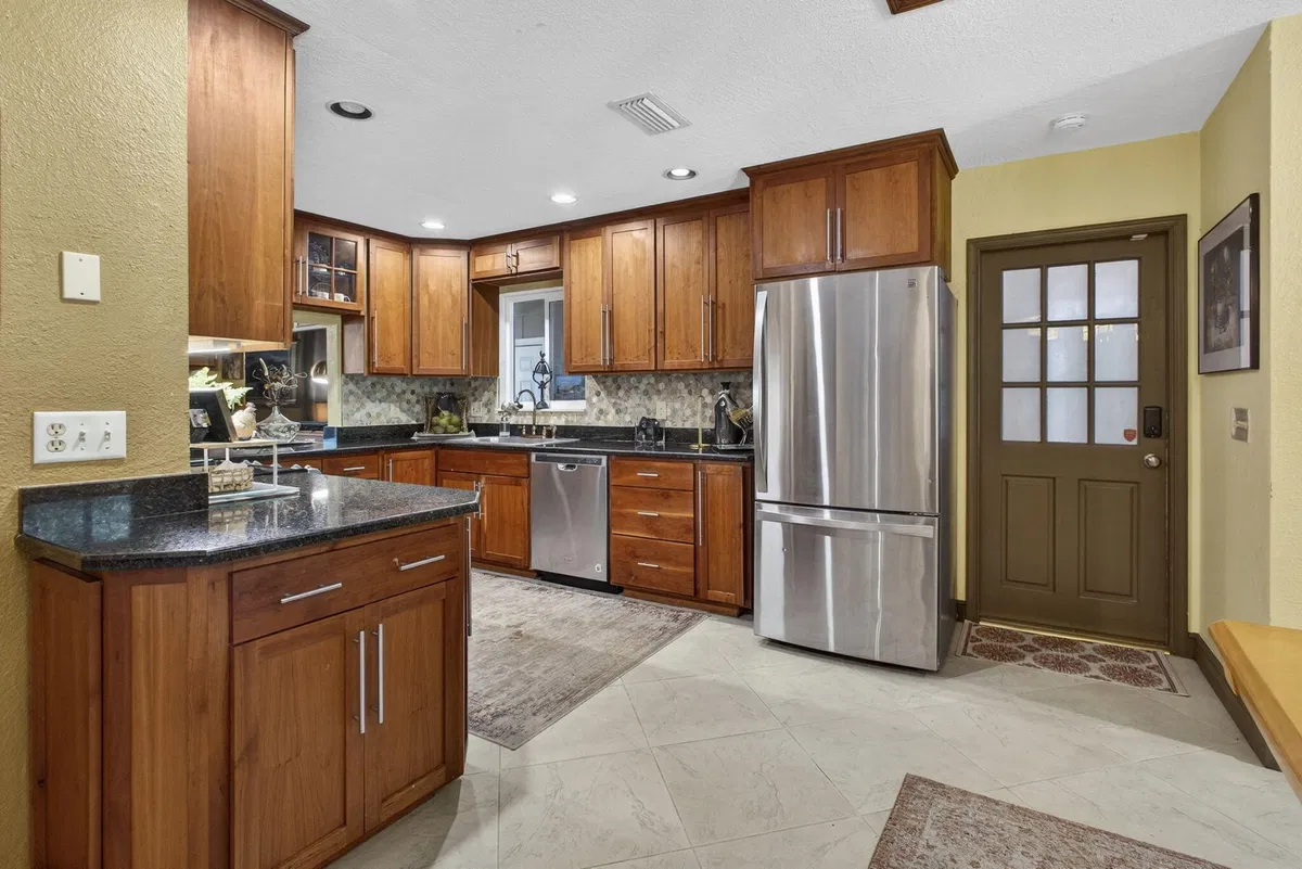  Residence photo 31