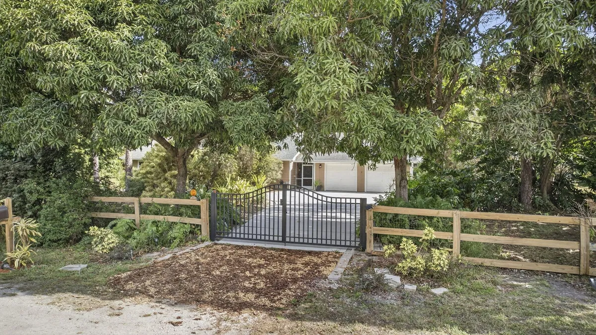 Residence photo 58
