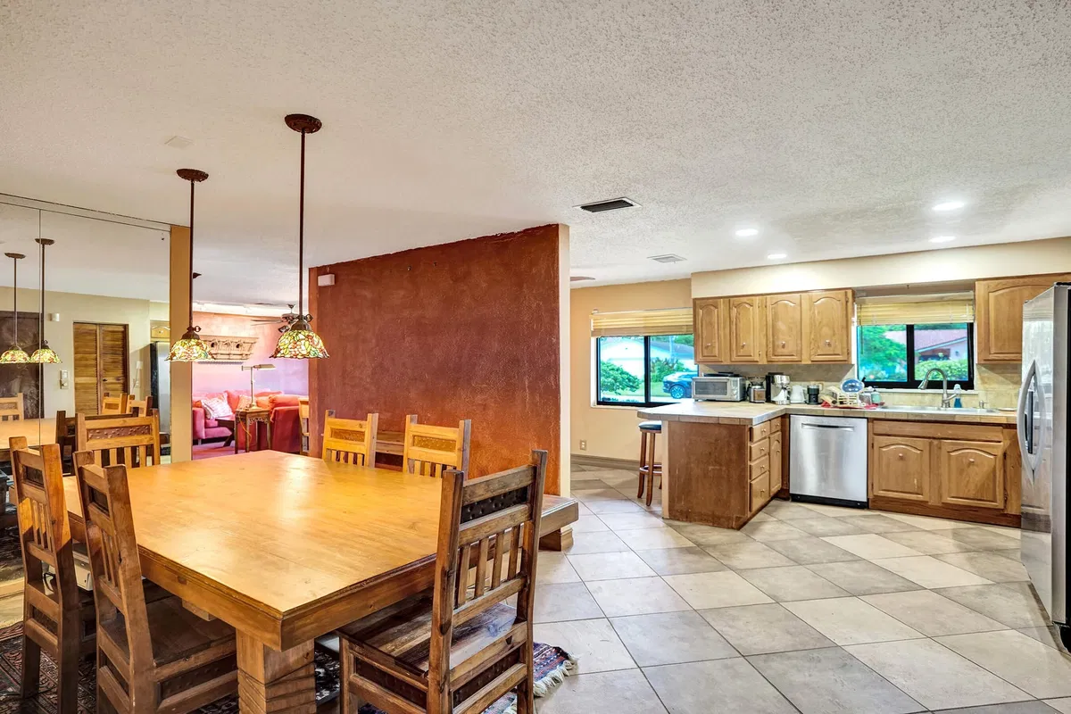  Residence photo 10