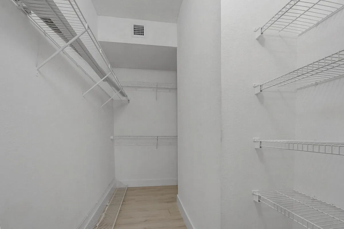 Unit 302 photo 13
