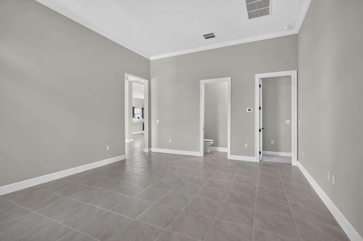 Residence photo 10