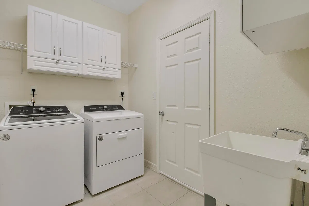  Residence photo 31