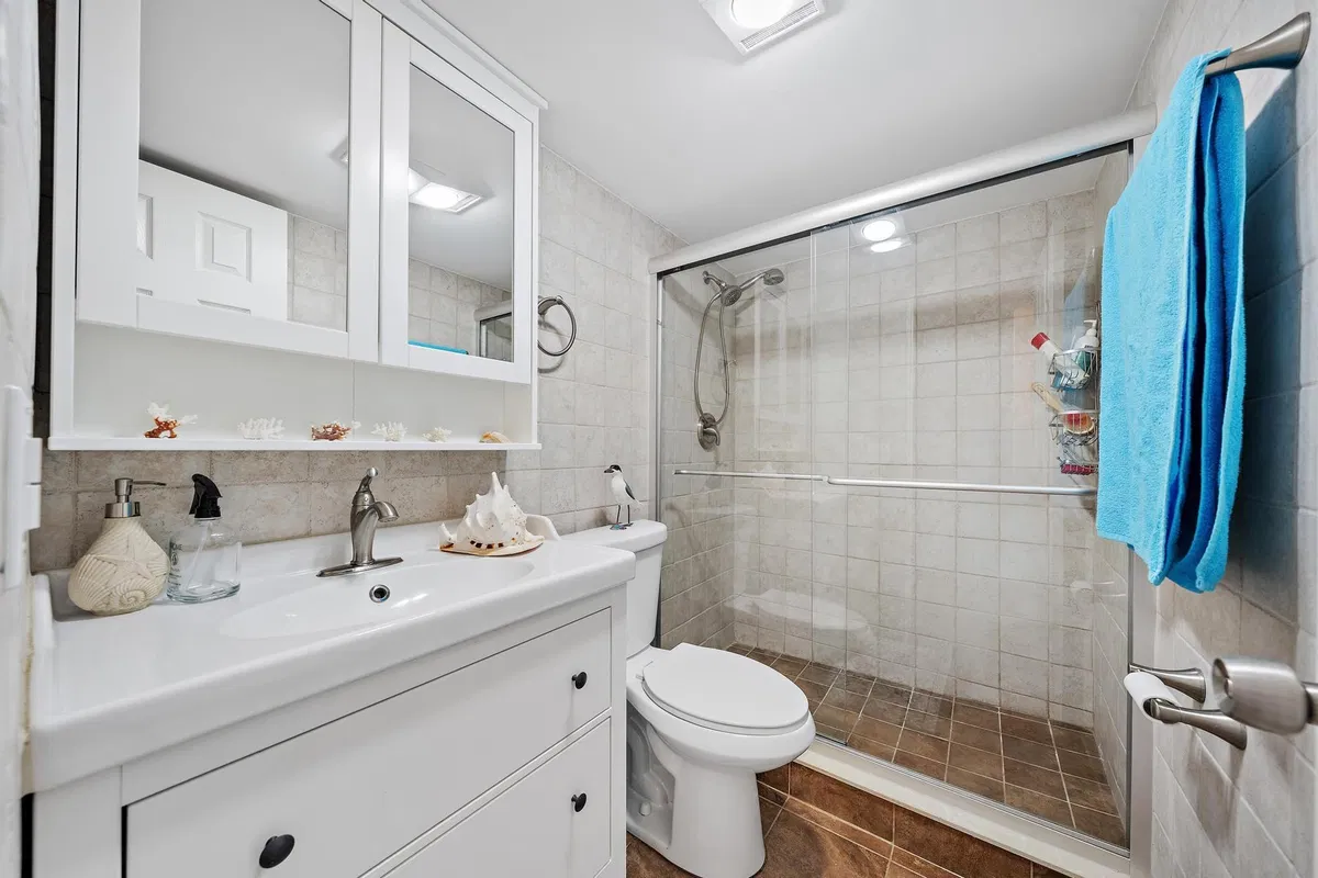  Unit 306 photo 10