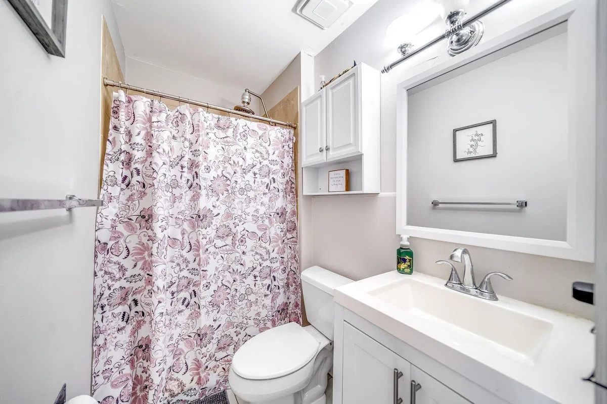 Residence photo 16