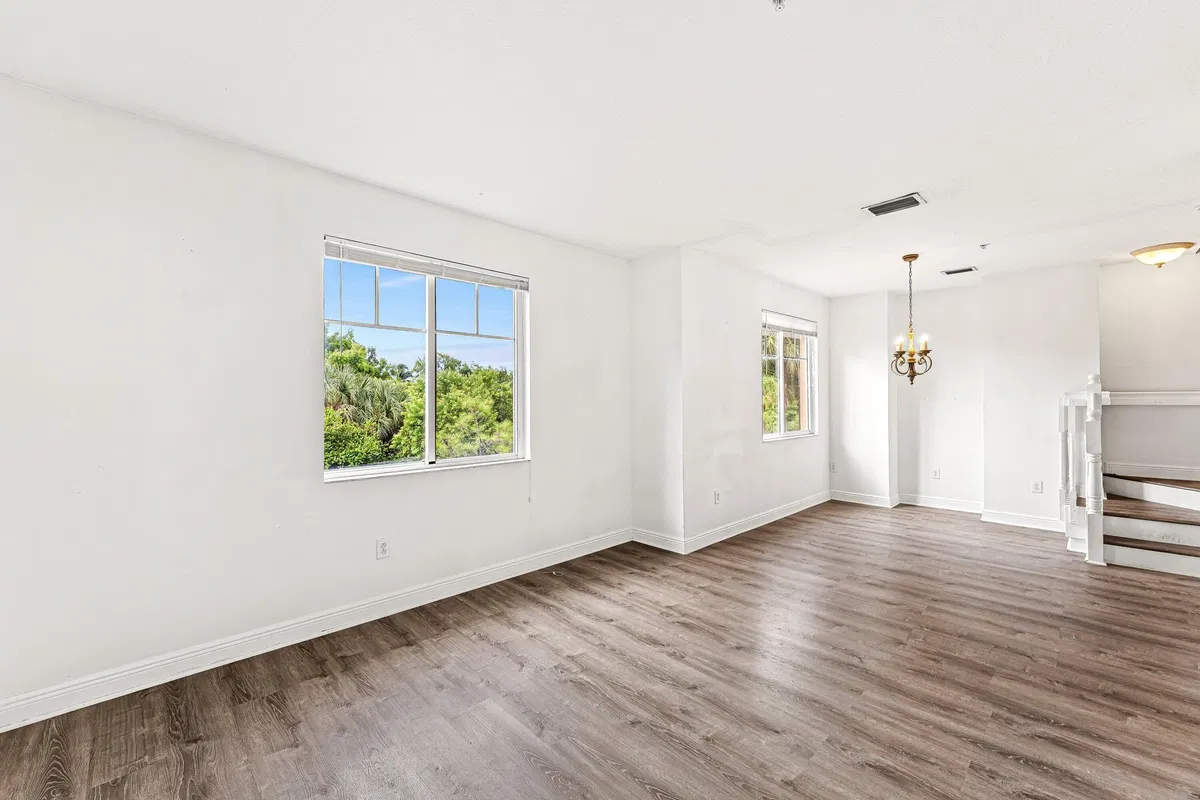 Residence photo 7