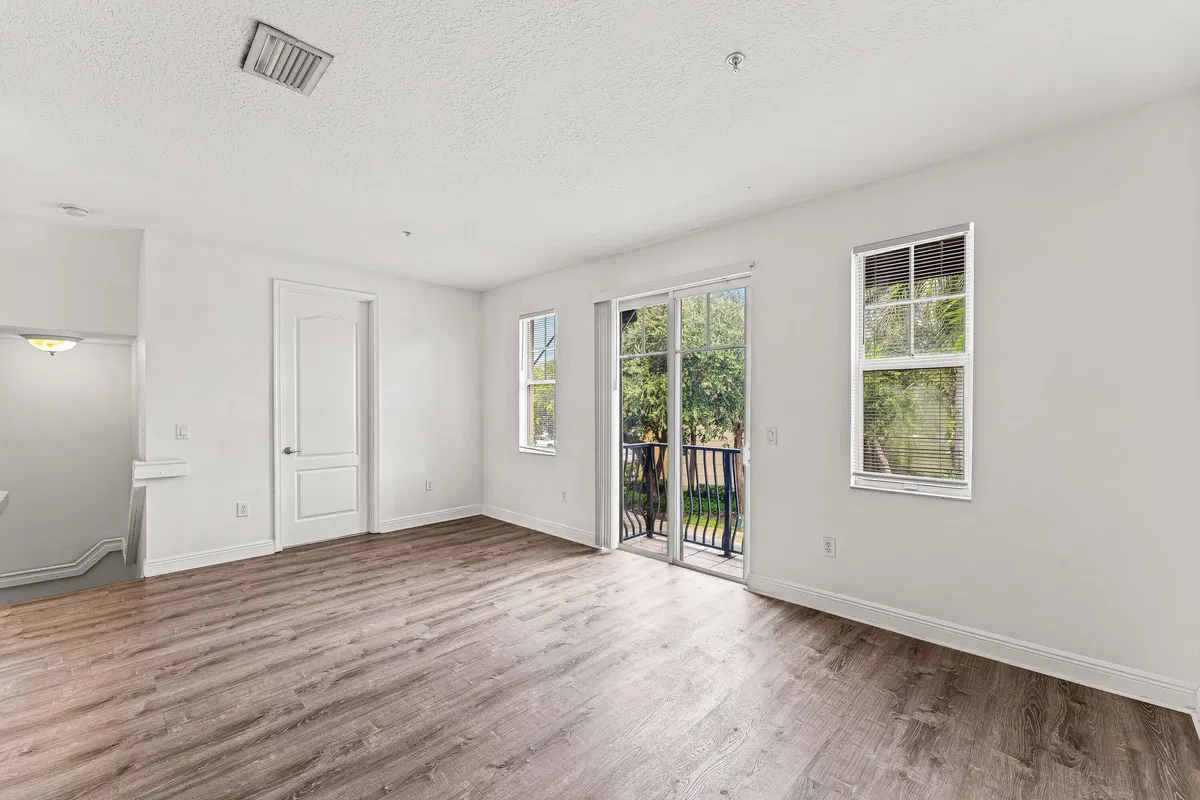 Residence photo 13