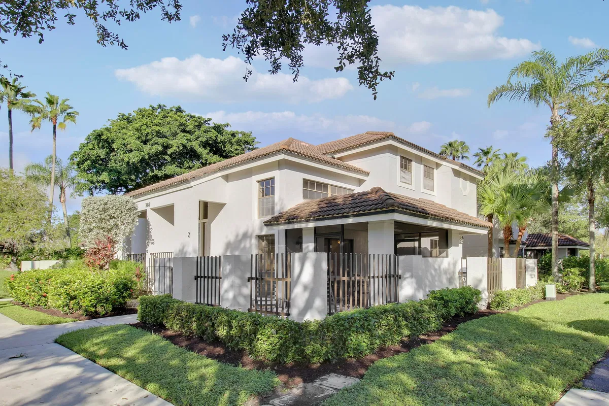 PGA National Palm Beach Gardens Unit 2 photo 4