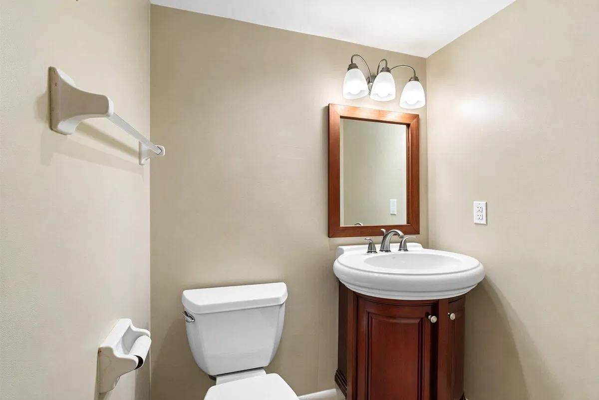 Residence photo 16