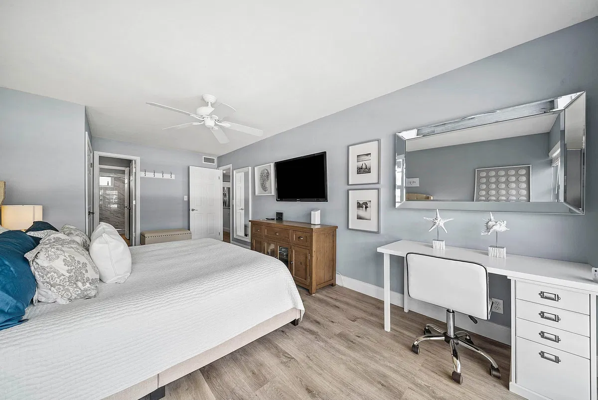 Unit 3110 photo 16