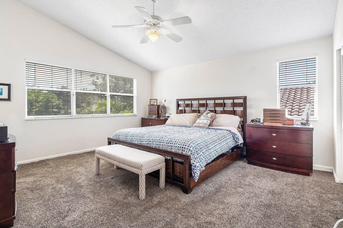 Residence photo 22