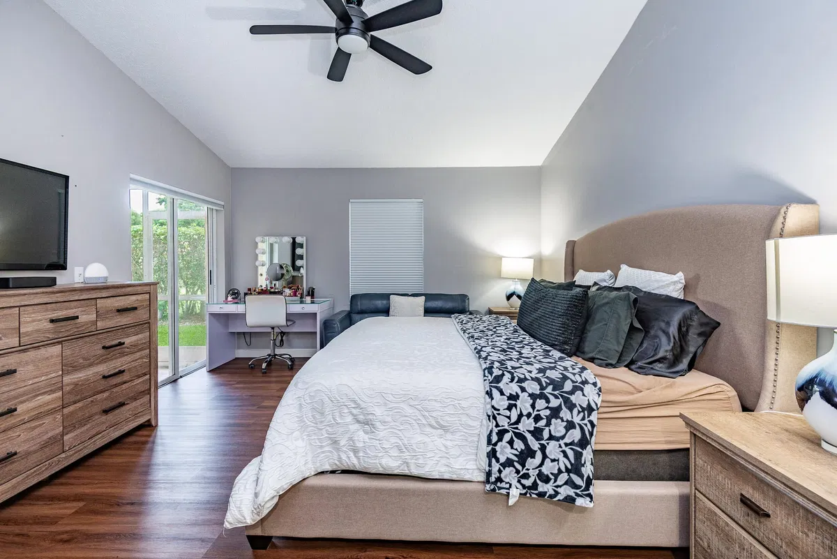 Residence photo 13