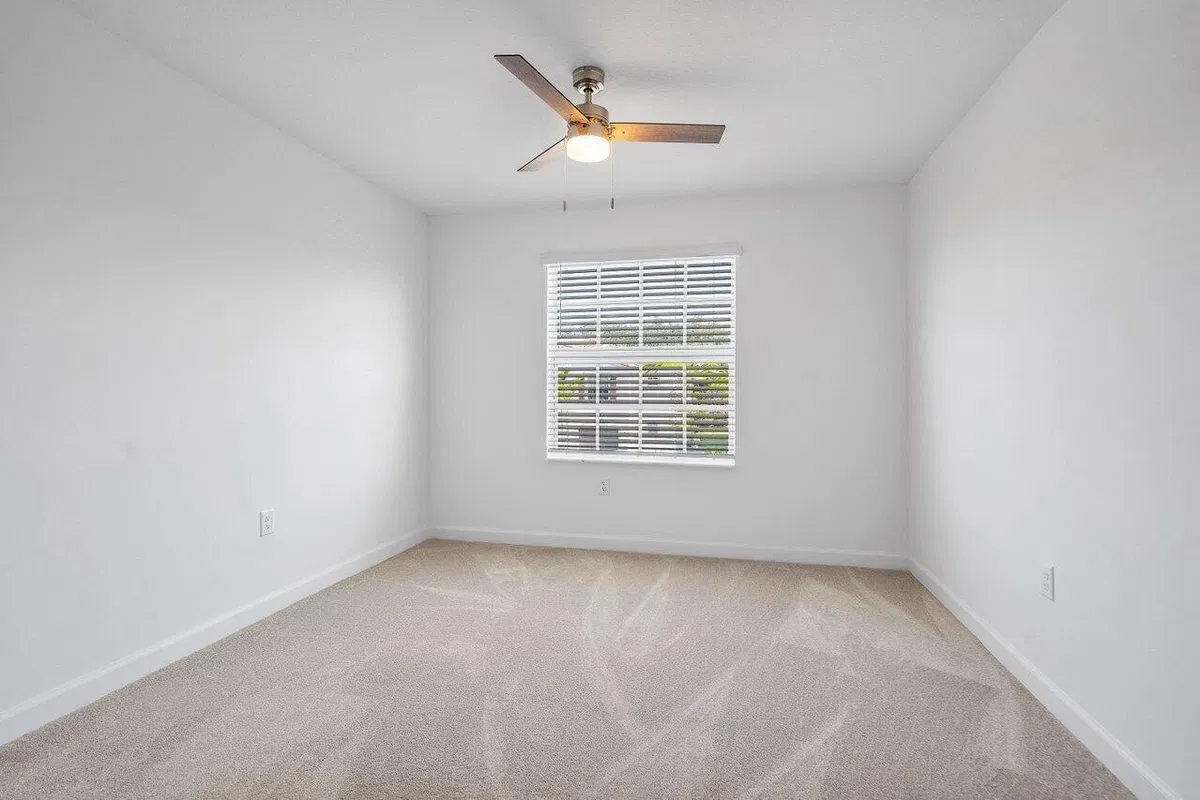 Residence photo 19