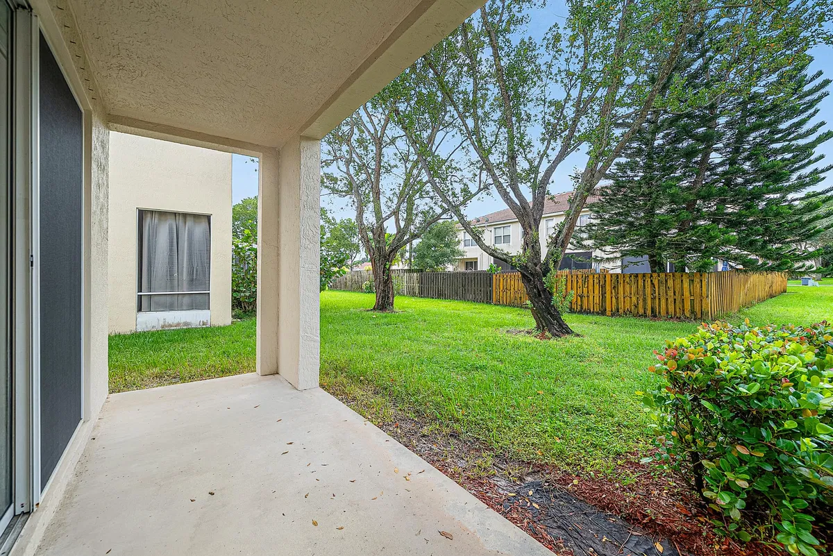 Residence photo 25