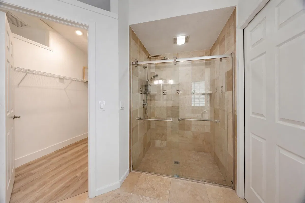 Residence photo 37