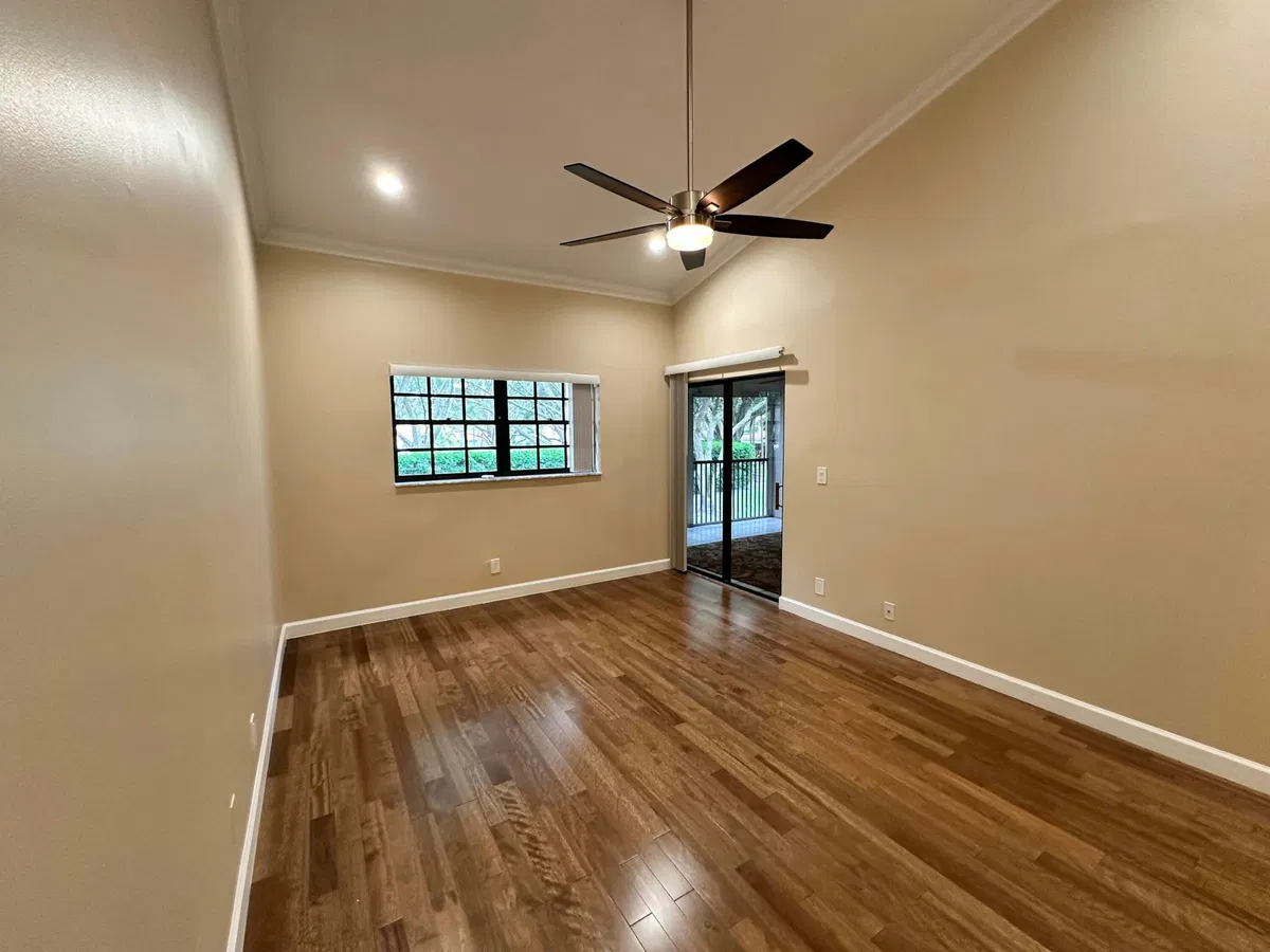 Residence photo 13