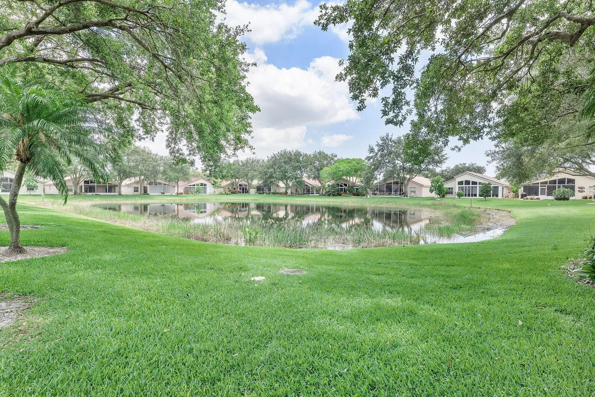 Residence photo 19