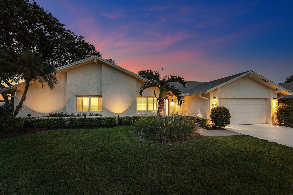 Residence photo 61