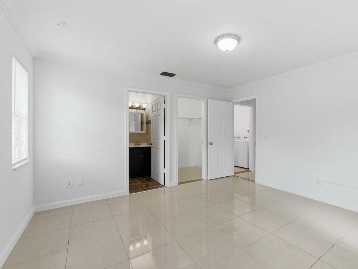  Residence photo 28
