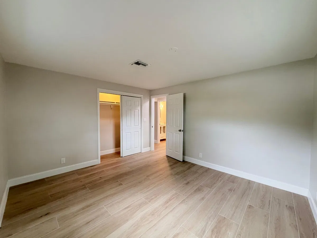 Residence photo 4