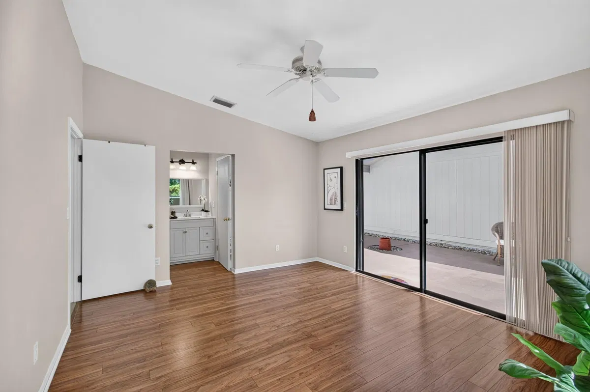 Residence photo 10