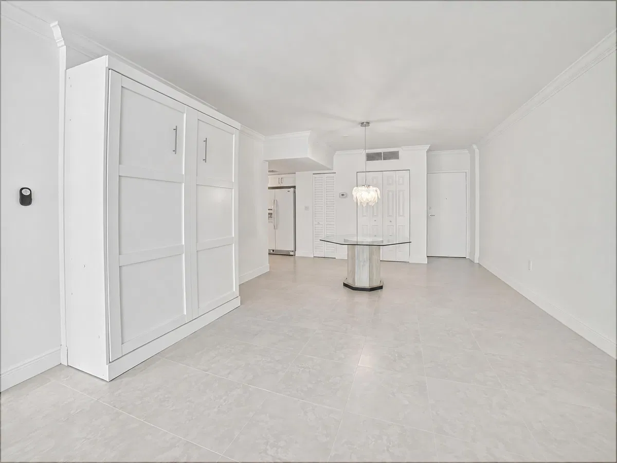 The Patrician of Palm Beach Unit 121 photo 10
