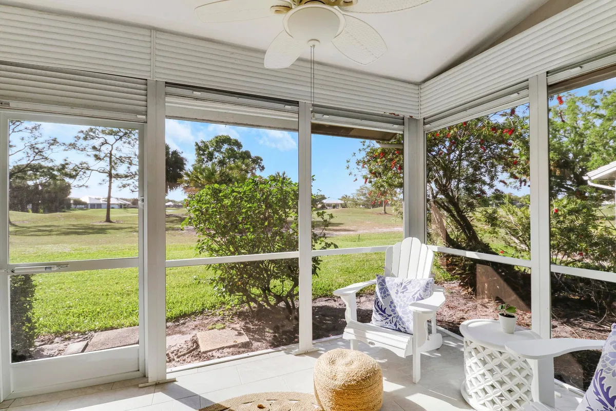 Monarch Country Club Residence photo 43