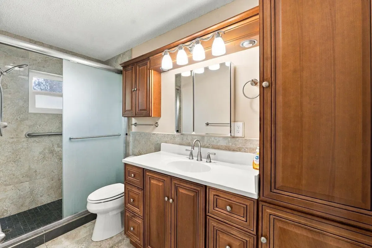 Residence photo 19