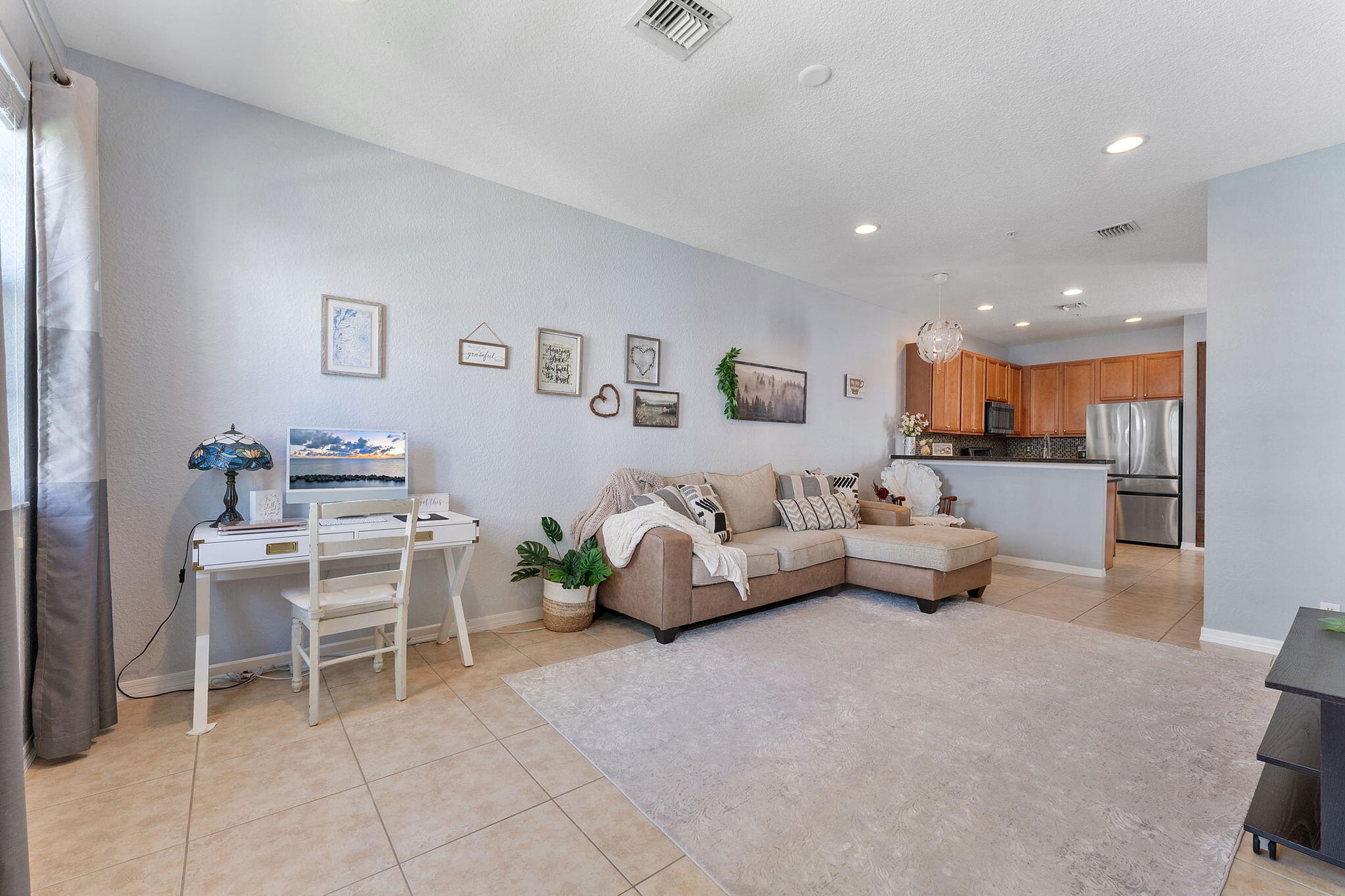 Botanica Unit 103 photo 10