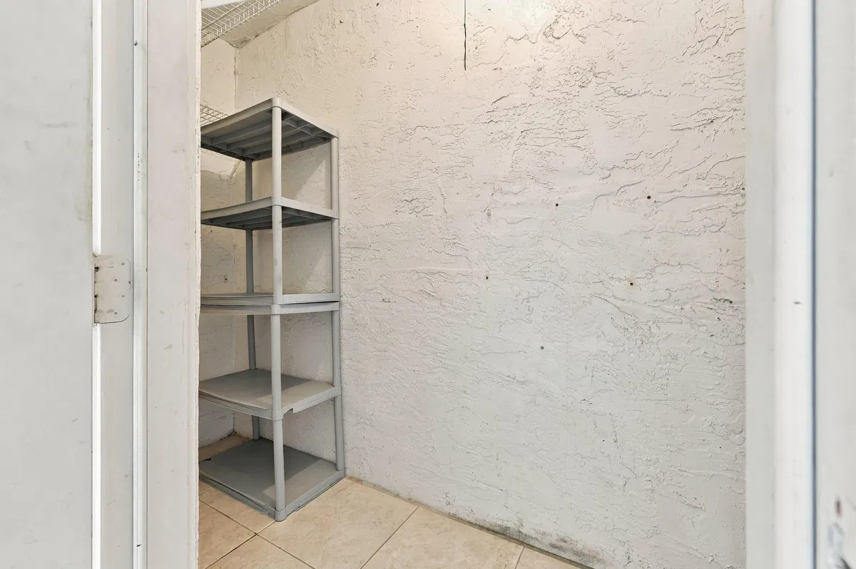 Residence photo 43
